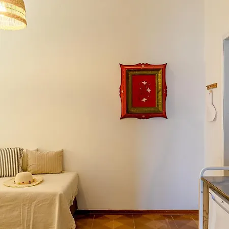 Mari Sea Джардини-Наксос