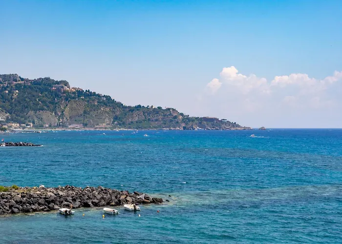 Mari Sea アパート